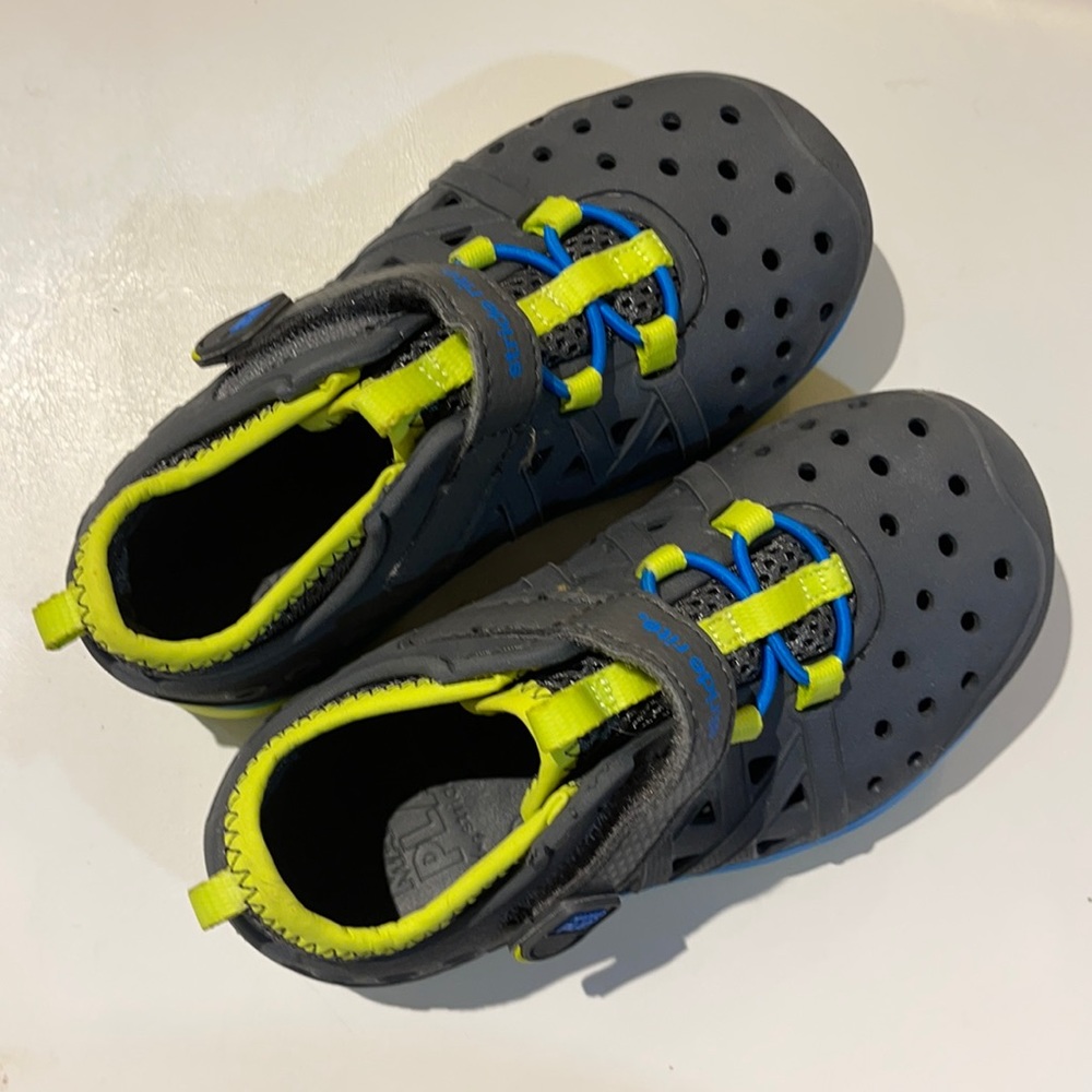 Stride Rite Water Shoes